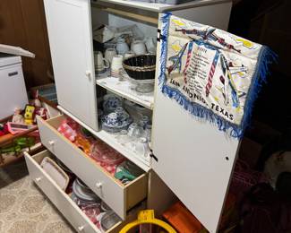 Basement. Kitchen area.