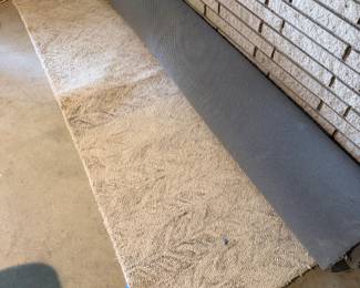 Heavy duty rug - gray & white