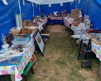 Tables of sale items