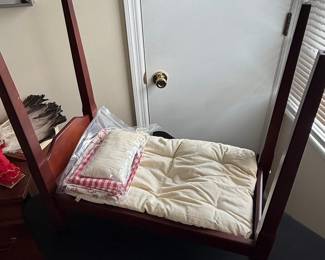 Vintage American Girl Doll Felicity's Wooden Bed with Bedding