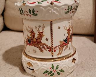 Lenox Holiday "Dimension" Carousel Musical Centerpiece