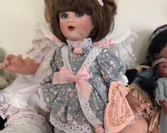 Franklin Heirloom Dolls Porcelain Collector Doll