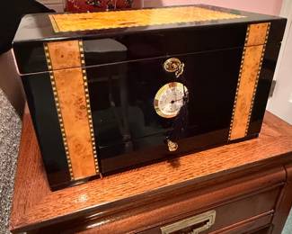 Vintage Burl Wood and Black Lacquer Cigar Humidor