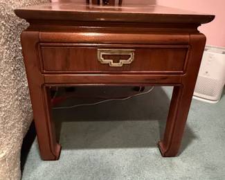 Vintage Thomasville Mystique Asian Ming Style Side Table