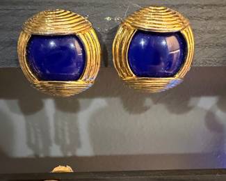 Vintage Gold-Tone Blue Cabochon Clip-On Earrings