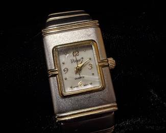 Vivani Quartz Women's Watch