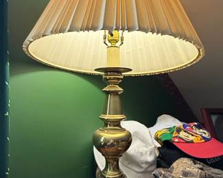Vintage Stiffel Solid Brass Urn Table Lamp