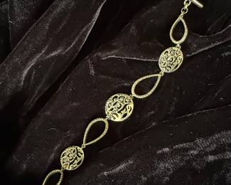 Vintage Filigree Link Bracelet with Rhinestones