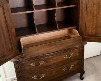 Vintage Drexel Heritage French Provincial Bedroom Furniture Suite