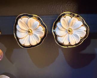 Kenneth Jay Lane White Flower Clip-On Earrings