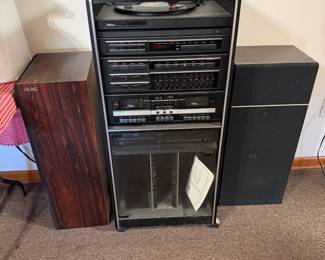 stereo with turntable