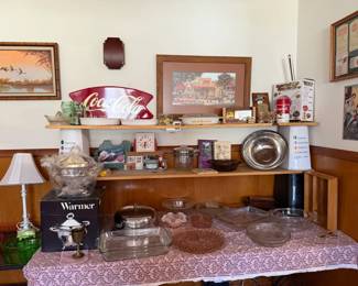 Coke items, kitchen