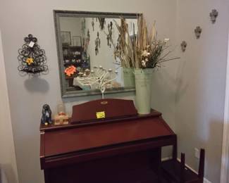 Electric piano vase candlelopra mirror