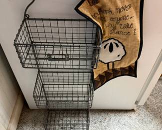 hanging wire rack
