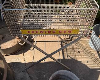chewing gun wire display