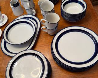 25 Pc Noritake Primastone Set