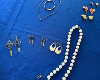 VTG Jewelry 
