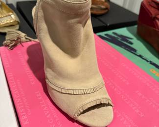 Blue Moon Estate Sale w/ Oscar De La Renta, Decor & Patio Sets