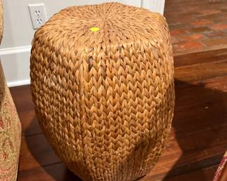 Blue Moon Estate Sale w/ Oscar De La Renta, Decor & Patio Sets