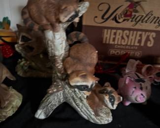 Blue Moon Estate Sale w/ Oscar De La Renta, Decor & Patio Sets