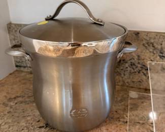 Blue Moon Estate Sale w/ Oscar De La Renta, Decor & Patio Sets