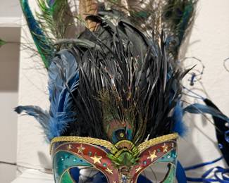 Blue Moon Estate Sale w/ Oscar De La Renta, Decor & Patio Sets