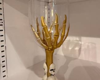 Blue Moon Estate Sale w/ Oscar De La Renta, Decor & Patio Sets