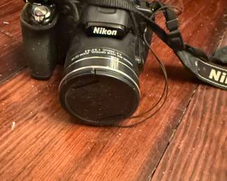 Blue Moon Estate Sale w/ Oscar De La Renta, Decor & Patio Sets