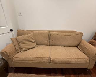 Blue Moon Estate Sale w/ Oscar De La Renta, Decor & Patio Sets