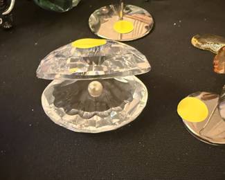 Blue Moon Estate Sale w/ Oscar De La Renta, Decor & Patio Sets