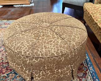 Blue Moon Estate Sale w/ Oscar De La Renta, Decor & Patio Sets