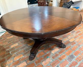 Blue Moon Estate Sale w/ Oscar De La Renta, Decor & Patio Sets