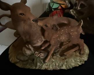 Blue Moon Estate Sale w/ Oscar De La Renta, Decor & Patio Sets