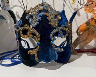 Blue Moon Estate Sale w/ Oscar De La Renta, Decor & Patio Sets