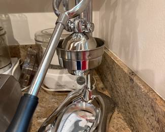 Blue Moon Estate Sale w/ Oscar De La Renta, Decor & Patio Sets