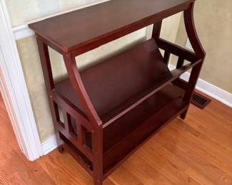 Magazine Stand