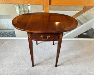 Drop Leaf End Table