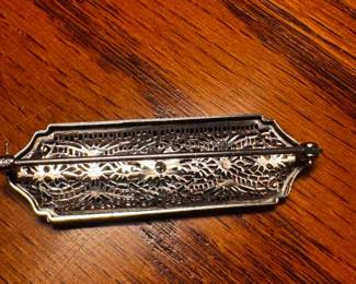 18k pin
