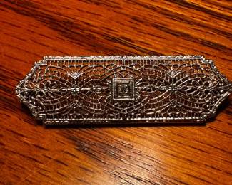 18k pin