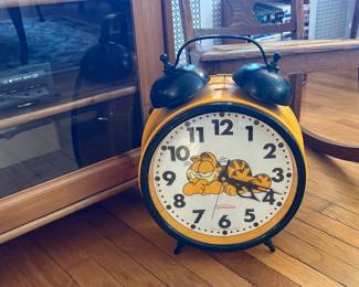 Vintage Garfield Clock