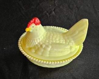 Hen on Nest uranium glass