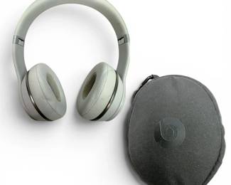 White Beats by Dr. Dre Solo3 Wireless Headphones