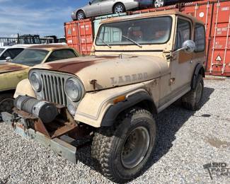 105  1980s Jeep CJ7 Laredo