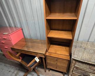 7504  Office Furniture