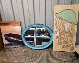 7016  Mirror and Paintings