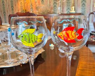 Appliqué fish wine glasses