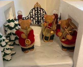 Wonderland bear band