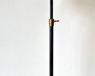 Visual Comfort Bryant Adjustable Table Lamp Lot #: 81