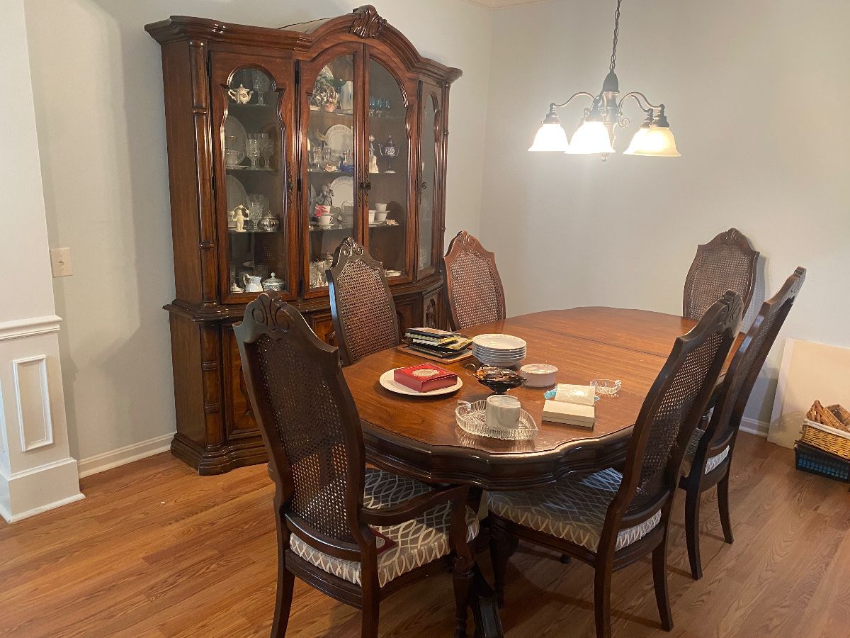 Estate sales by Olga in Hamilton NJ