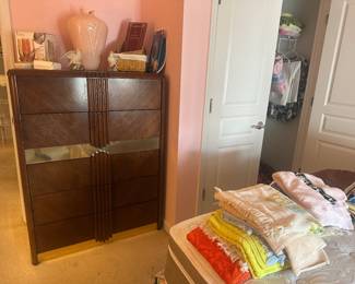 Estate Sales By Olga in Hamilton, NJ